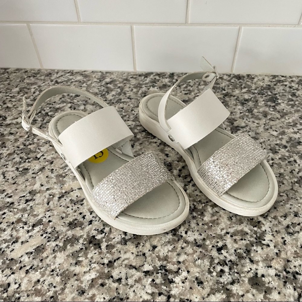 Girl’s Summer Whits Sandals by Giulia Palai Italy